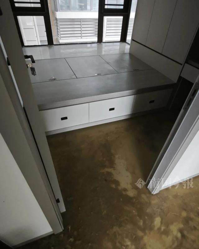 崩溃：全屋都是无法接受婚房被粪水浸泡！业主
